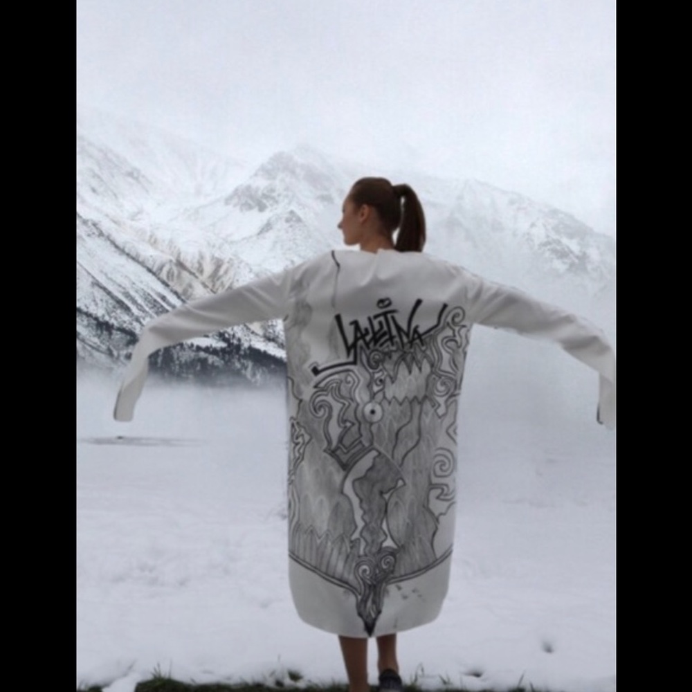 🔥Unique Dress Hand painted, Runway Collection 🔥 Special Edition